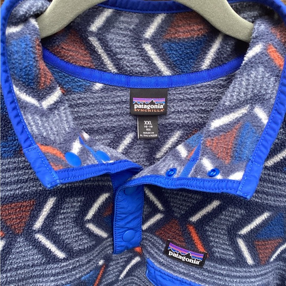 Children’s Patagonia Synchilla Fleece Pullover, Size 16-18 - Picture 5 of 6